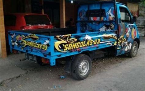 Gambar mobil pick up kartun hitam putih. 30+ Trend Terbaru Gambar Animasi Kartun Mobil Pick Up - ardyatanjong