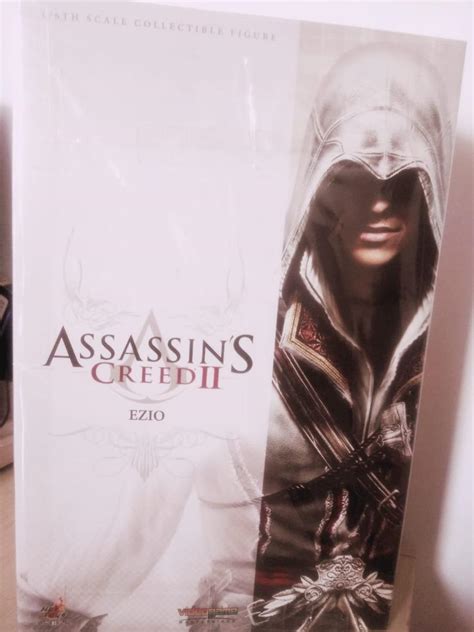 Hot Toys Ezio Assassins Creed Vgm Th Scale Collectible Figure