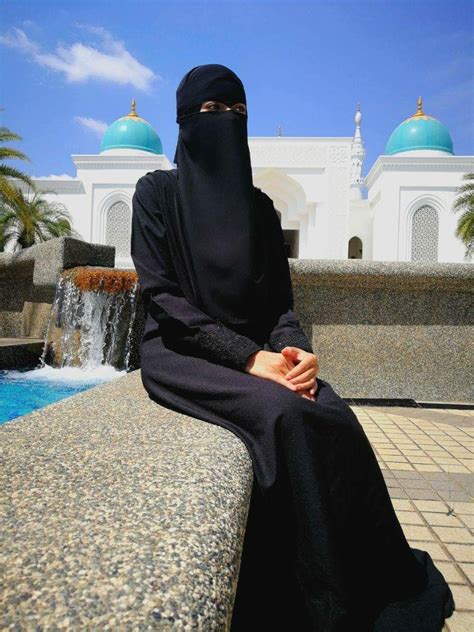 Pin By Nasreenraj On Cute Eyes Beautiful Hijab Muslim