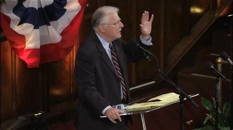 Fit To Follow The King Dr Erwin W Lutzer Running To Win Watch Christian Video Tv