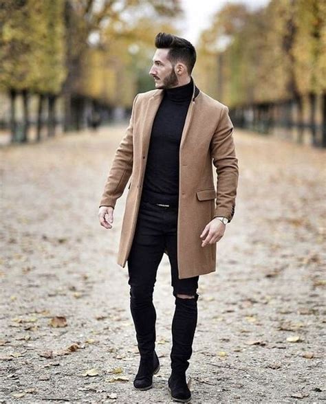 An Amazing Black Clothes With Brown Coat To Wear In Autumn For Men