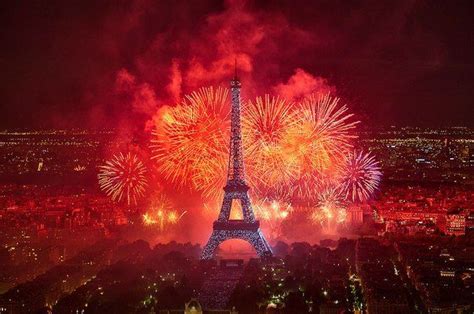 New Year Fireworks In Paris Fireworks Wallpaper Tour Eiffel Eiffel