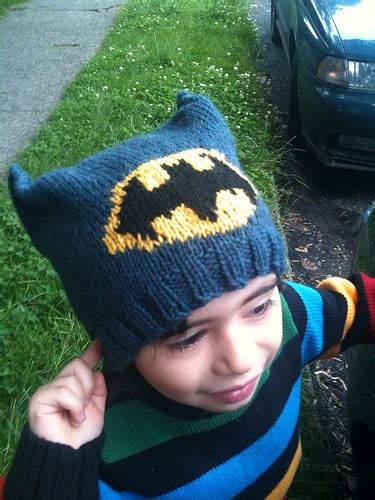 This free beanie knitting pattern is made up entirely of knits and purls, making it perfect for beginners and a quick knit for old hands. The HUGE List Of Free Knitted Hat Patterns For Boys ...