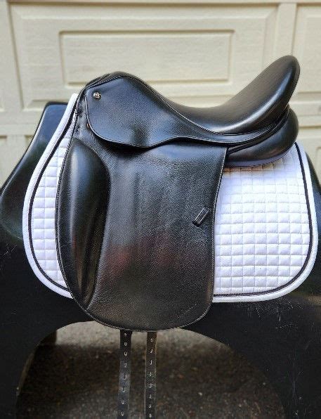 Toulouse Vienna Monoflap Dressage 175 Wide New England Saddle F