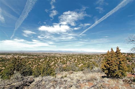 New Trails In Arroyo Hondo Carry Hikers Through History High Desert