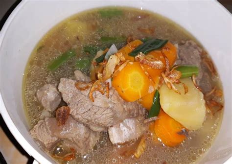 Kali ini resep masakan simpel yang aku bagi adalah sup lobak putih. Download Gambar Sop Daging Sapi - Vina Gambar