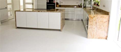 Vinyl flooring is affordable, easy to clean and ideal for busy homes. Pure White Kitchen Vinyl Flooring - Geoffreys Flooring