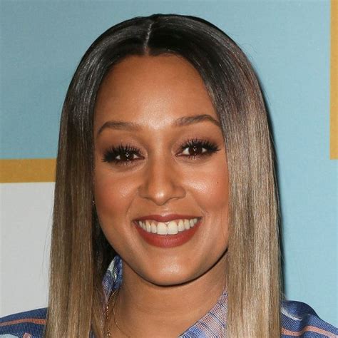 Gray And Gorgeous Tia Mowry Hardrict Proudly Shows Off Her Silver