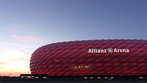 The allianz arena (home of fc bayern munich) tour gets you behind the scenes of europe's most modern stadium, plus a tour of munich! Allianz Arena Bayern Munich Wallpaper 4K / Allianz Arena ...