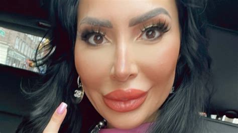 teen mom s farrah abraham shows off her huge lips in shocking new photo