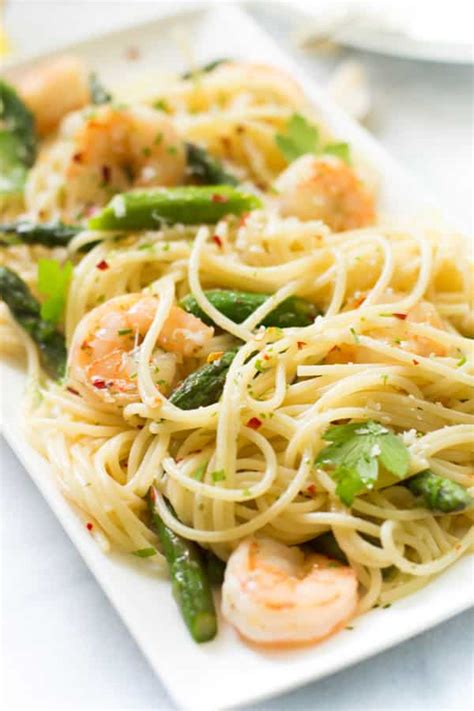 Find spaghetti bolognese, carbonara, spaghetti and meatballs, spaghetti with prawns and many more spaghetti recipes to cherish. Garlic Shrimp Spaghetti Recipe - Primavera Kitchen