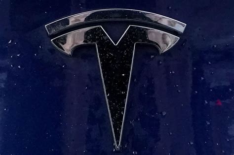 Tesla Recalls Over 475000 Us Cars On Camera Trunk Issues The Star