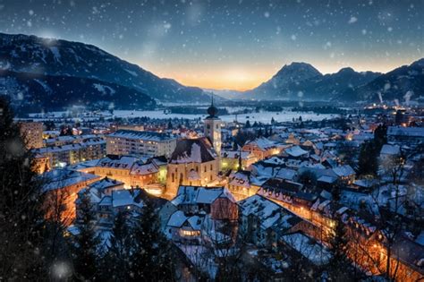 Tapeta na monitor Města Rakousko město Лицен noc sníh