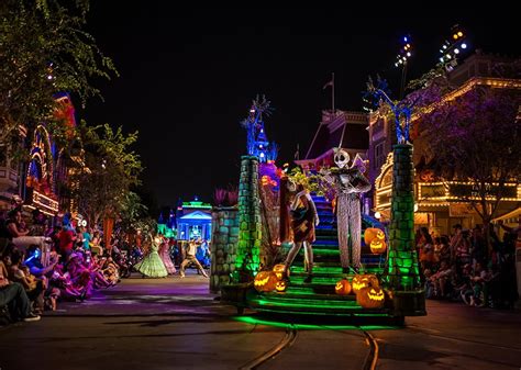 2016 Disneyland Halloween Party Recap Disney Tourist Blog
