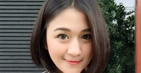 Cerita dewasa pada waktu sore rumah sedang kosong; CERITA DEWASA OM