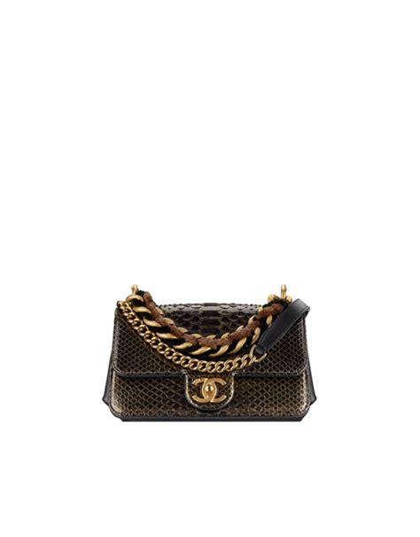 The latest Handbags collections on the CHANEL official website | Chanel, Latest handbags, Chanel bag