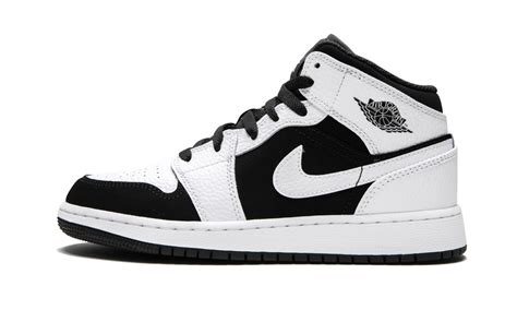 Air Jordan 1 Mid Gs White Black 554725 113 Jordan Shoes Girls