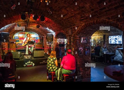 The Cavern Beatles Hi Res Stock Photography And Images Alamy