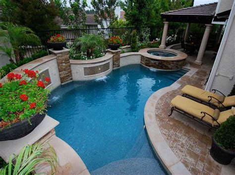 A selection of our favourite landscaped swimming pools. The Best Small Pool Designs For Small Suburban Yards ...