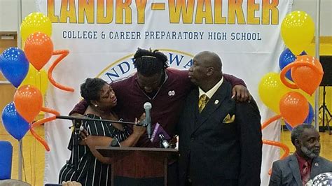 Video Early Signing Day At Landry Walker Crescent City Sports