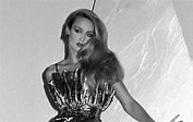 A Young Jerry Hall’s Style Through the Years: The ’70s Glamour & ’80s ...