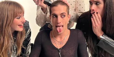 Damiano David dei Maneskin si è rasato a zero i capelli DireDonna