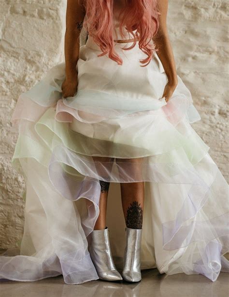Modern Pastel Themed Wedding Inspiration With A Pink Hair Bride