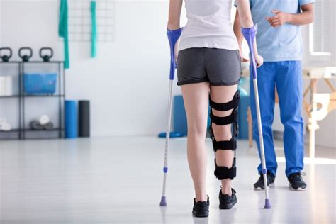 7 Exercises To Help You Stay In Shape While On Crutches Iwalkfree