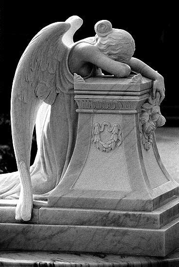 Angel Of Grief In 2020 Angel Statues Crying Angel Cemetery Art