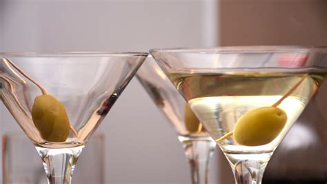 Heres How The Dirty Martini Got Its Name