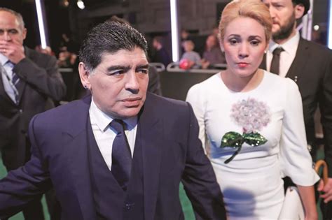 Ex Namorada De Diego Maradona Impedida De Aceder Ao Velório A Ferver Vidas