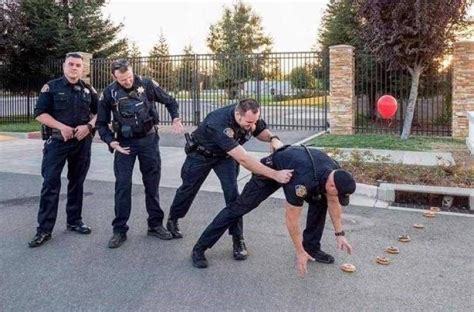 23 Times Cops Were Criminally Cool Police Humor Cops Humor Funny