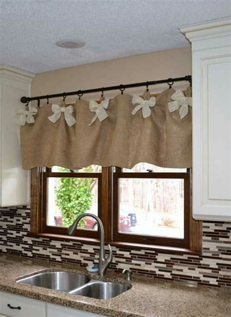 Las cortinas para cocina juegan con el diseño y deben ser higienicas. como hacer cortinas rusticas para cualquier ambiente del hogar