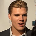 Chris Zylka Net Worth (2021), Height, Age, Bio and Facts