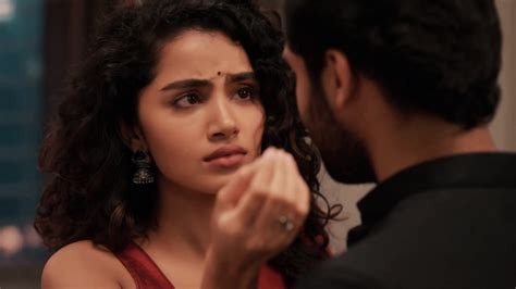 Indian Actress [ Anupama Parameswaran] Hot Kissing And Bed Scenes Hd Eporner