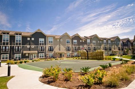 Maybe you would like to learn more about one of these? Redpoint Baton Rouge Apartments - Baton Rouge, LA ...