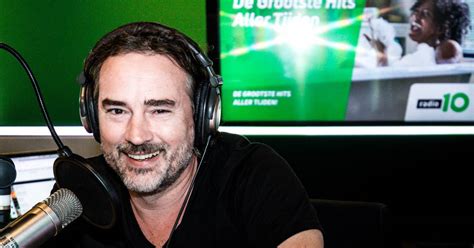 View all jeroen nieuwenhuize pictures. Jeroen Nieuwenhuize verlengt Radio 10-contract | Show | AD.nl