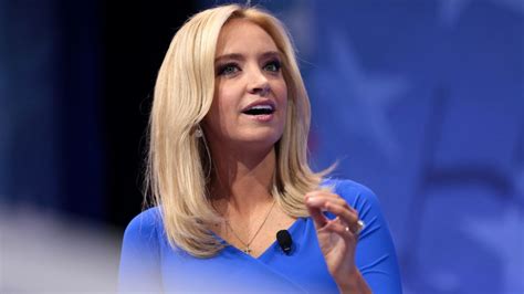 Kayleigh Mcenany To Self Quarantine After Testing Positive For Covid 19