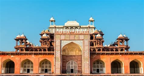Premium Photo Tomb Of Akbar The Great At Sikandra Fort In Agra India