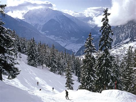 Skiing Swiss Alps Wallpapers And Images Wallpapers