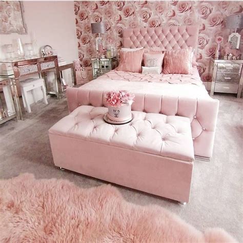 Such A Beautiful Pink Bedroom In 2020 Bedroom Decor Girl Bedroom Decor Pink Bedroom