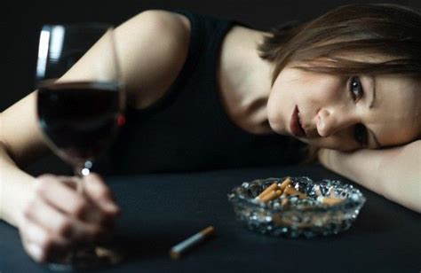 Why Women Get Weepy When Drunk Booze Blues Hit Females Faster Than