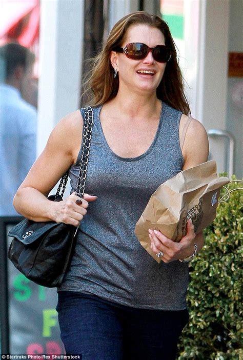 Shes Got Flare Brooke Shields Shows Off Her Casual Fashion Sense In
