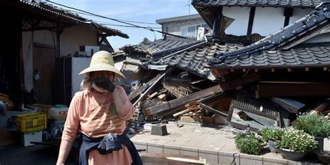 Au Japon Les Secours Craignent De Nouvelles Secousses Sismiques