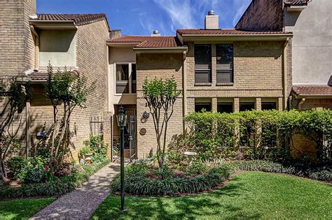 255 West Houston Townhouse For Sale