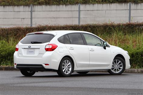 How much room is in the back seat? 2012 Subaru Impreza Review - photos | CarAdvice
