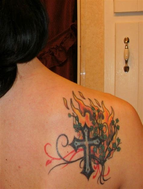 Holy Spirit Fire Tattoo Beautiful Tattoo Designs Crosses For Men Art