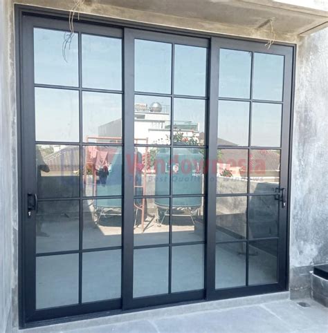 tren desain rumah industrial  jendela aluminium windownesia
