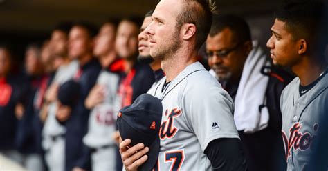 Detroit Tigers News Andrew Romine Claimed By Mariners Four Others
