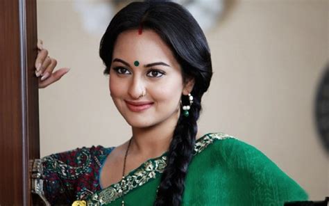 Bollywood actress wallpapers in 1920x1080 resolution. 48+ Saree Actress HD Wallpapers 1080p on WallpaperSafari